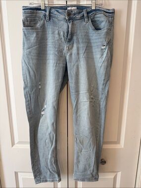 Light Wash Slim Straight Women’s Jeans - Classic Casual Fit